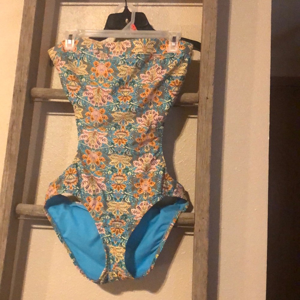 Mossimo swimsuit